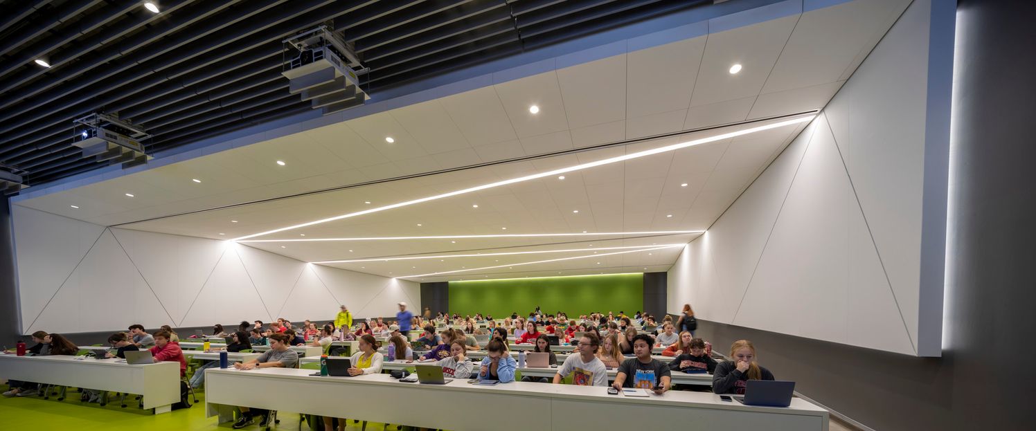 Large lecture hall with students at University of Wisconsin-Madison Chemistry Tower