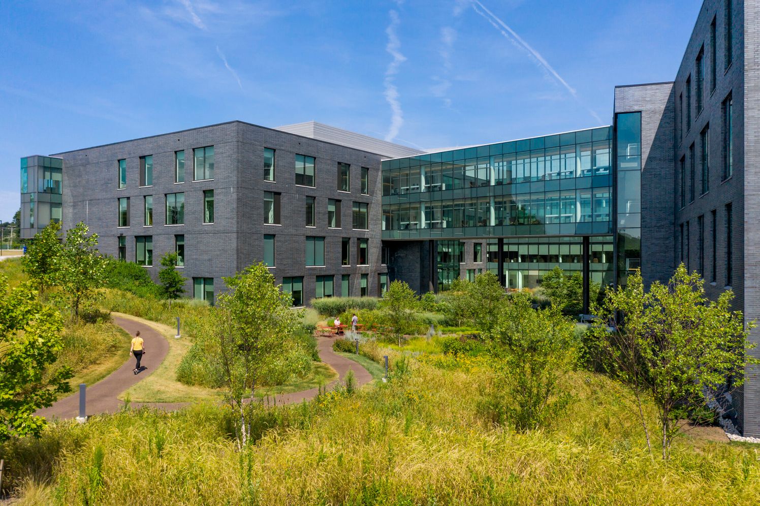 exterior of Penn Medicine Radnor Building