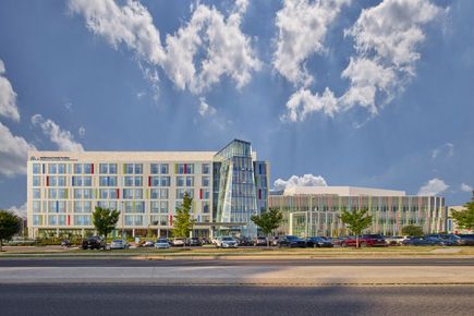 Exterior of The Children’s Hospital of Philadelphia (CHOP) Middleman Family Pavilion