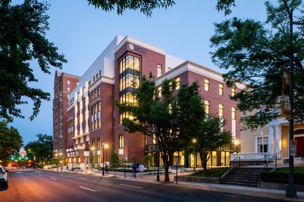 Exterior of Virginia Commonwealth University STEM building